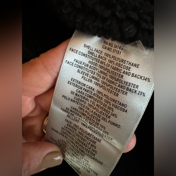 Levi's Strauss & Co. Mens Black Leather Like Jacket with hoodie. XXL - Picture 4 of 11